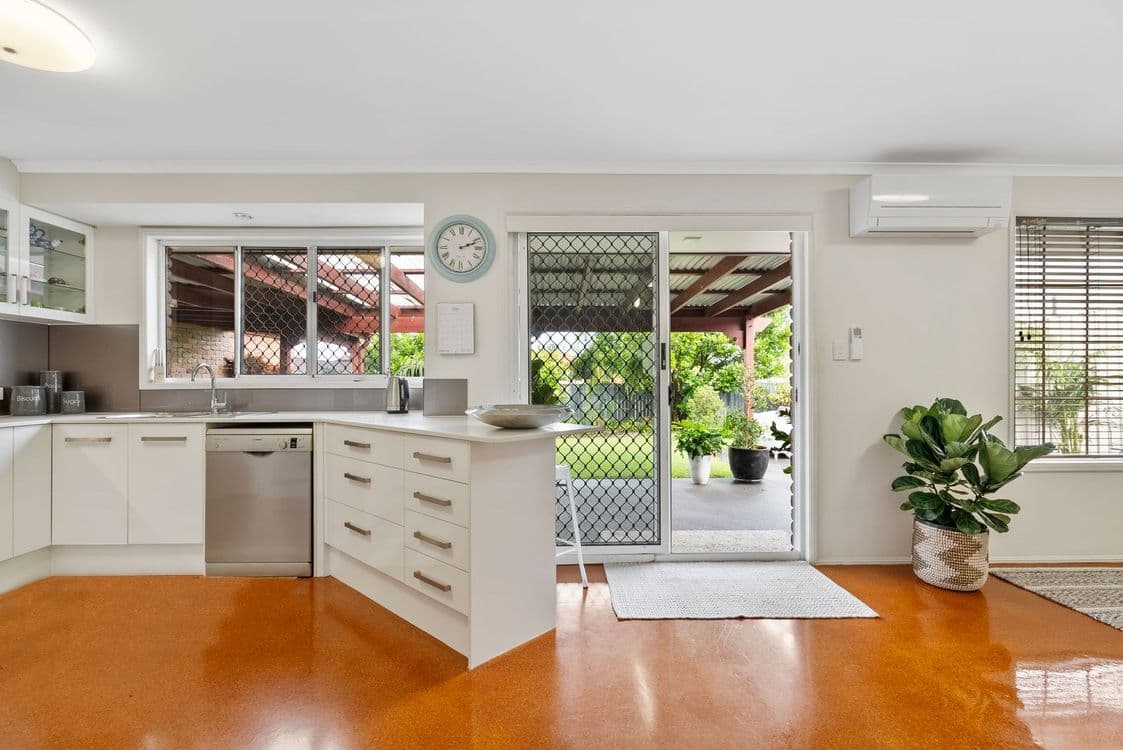 20 Wardoo Street, ASHMORE, QLD 4214, Ashmore - Thumbnail 4