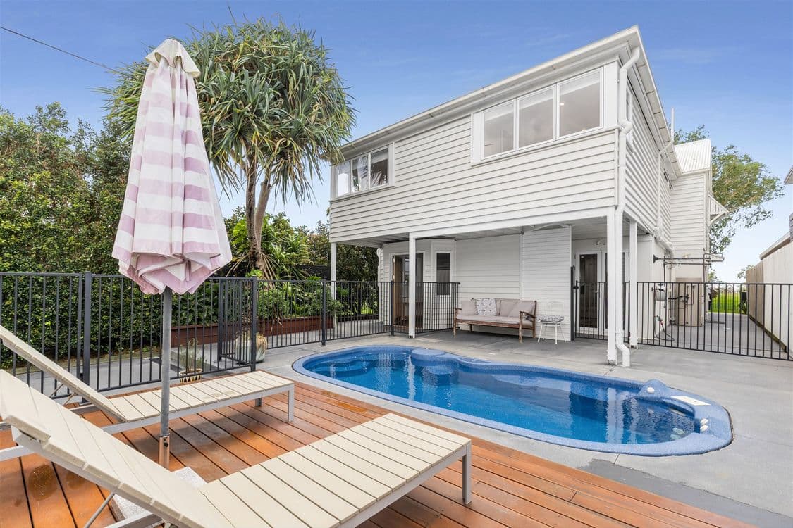 23 O'Quinn Street, NUDGEE BEACH, QLD 4014, Nudgee Beach - Image 1