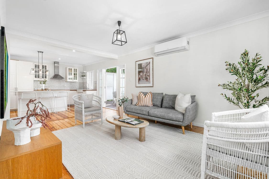 38 Maughan Street, CARINA HEIGHTS, QLD 4152, Carina Heights - Thumbnail 5