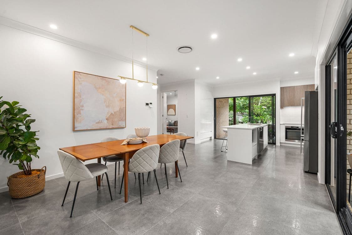 5 Cecilia Close, CARINA HEIGHTS, QLD 4152, Carina Heights - Thumbnail 3
