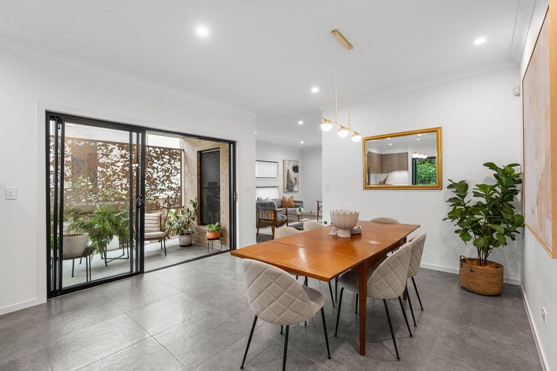 5 Cecilia Close, CARINA HEIGHTS, QLD 4152, Carina Heights - Thumbnail 6