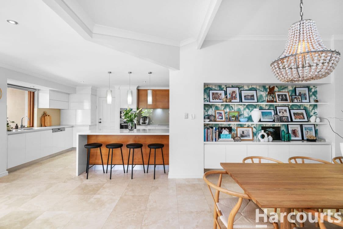 112 Broadbeach Boulevard, HILLARYS, WA 6025, Hillarys - Thumbnail 4