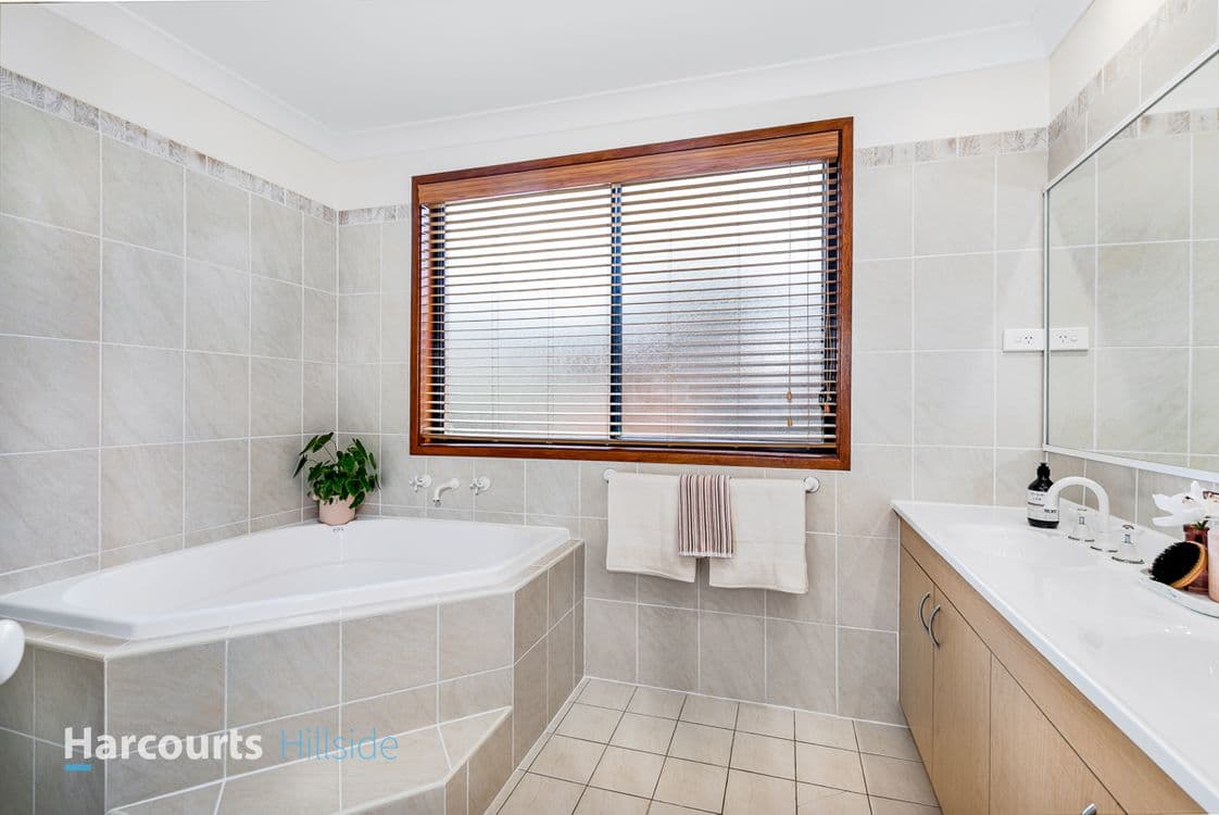 11 Monarch Close, ROUSE HILL, NSW 2155, Rouse Hill - Thumbnail 5