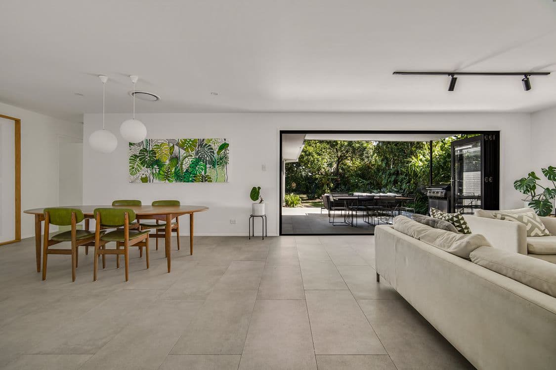 49 Rio Vista Boulevard, BROADBEACH WATERS, QLD 4218, Broadbeach Waters - Thumbnail 3