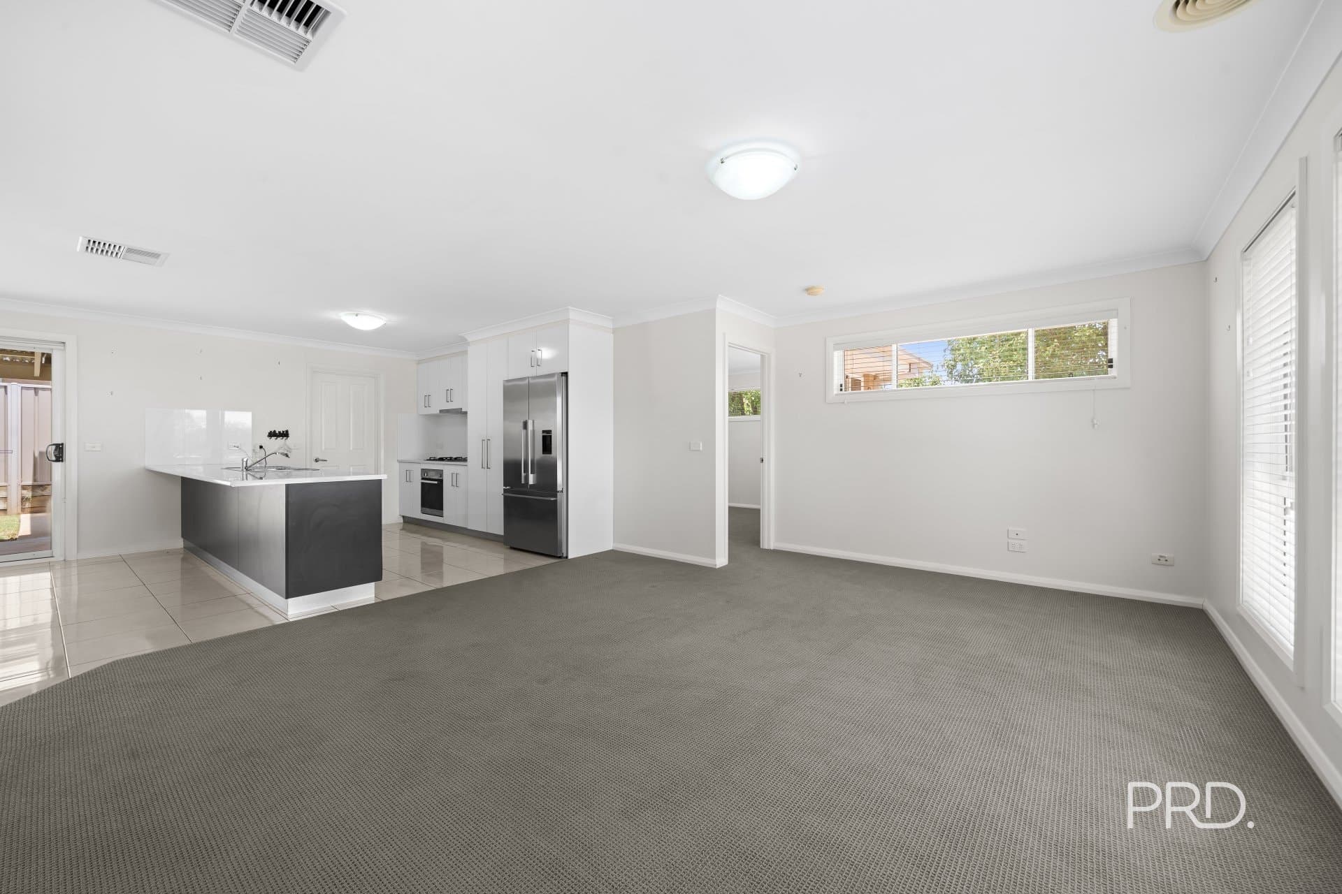 9 Murndal Place, BOURKELANDS NSW 2650, Bourkelands - Thumbnail 4