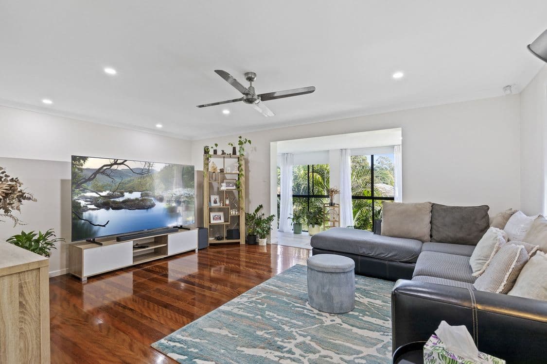 4 Kent Court, Albany Creek, QLD 4035, Albany Creek - Thumbnail 2