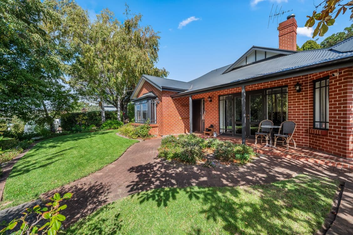4 Auricht Road, HAHNDORF, SA 5245, Hahndorf - Thumbnail 2