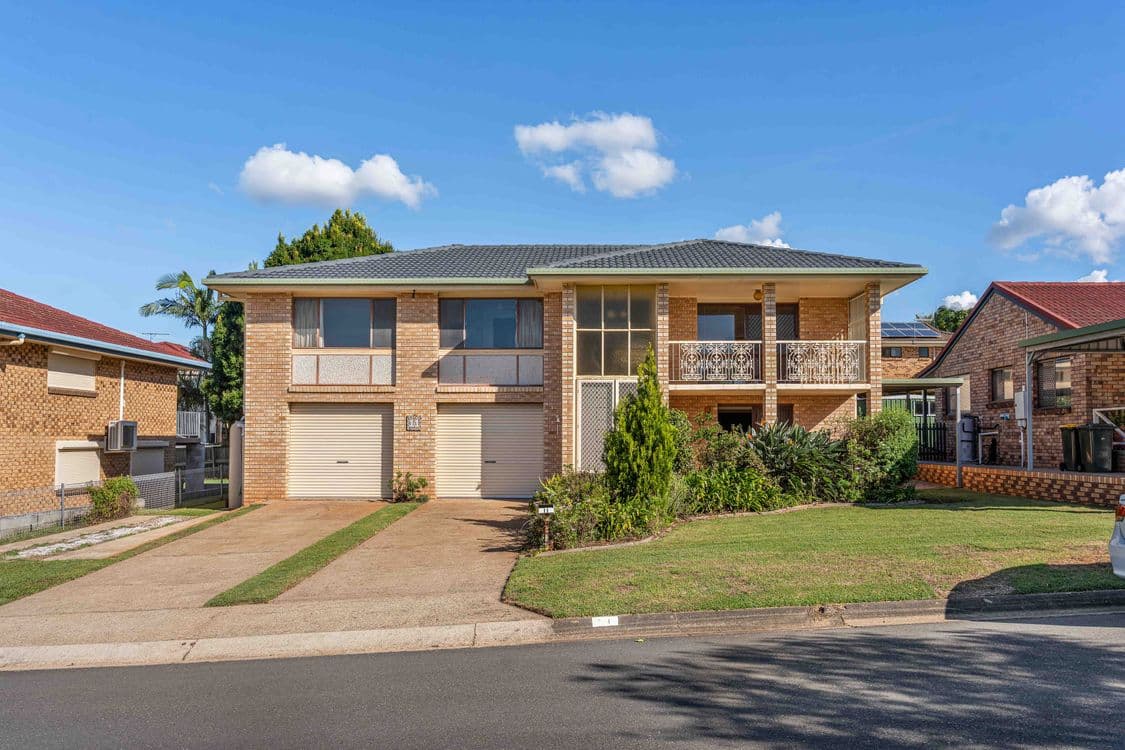 11 Marberry Street, MANLY WEST, QLD 4179, Manly West - Thumbnail 2
