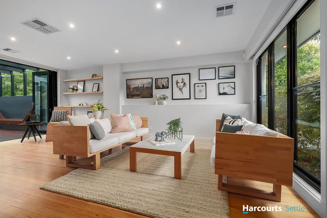 16 Jacaranda Road, WHEELERS HILL, VIC 3150, Wheelers Hill - Thumbnail 3