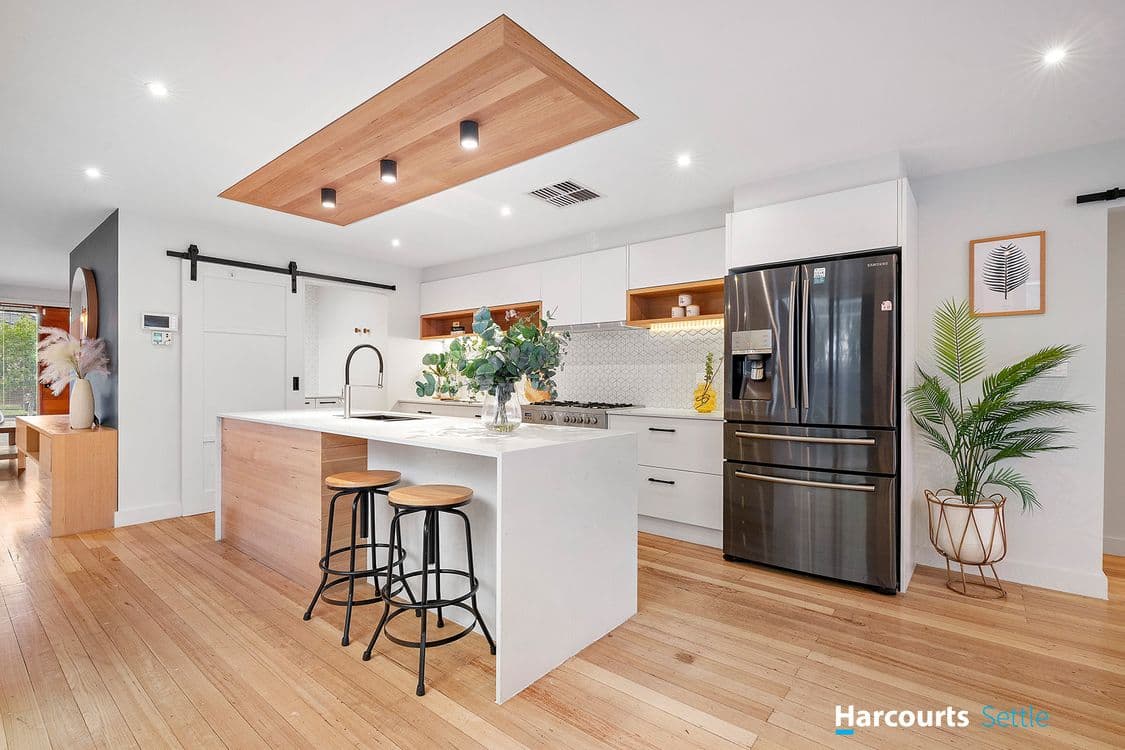 16 Jacaranda Road, WHEELERS HILL, VIC 3150, Wheelers Hill - Thumbnail 4