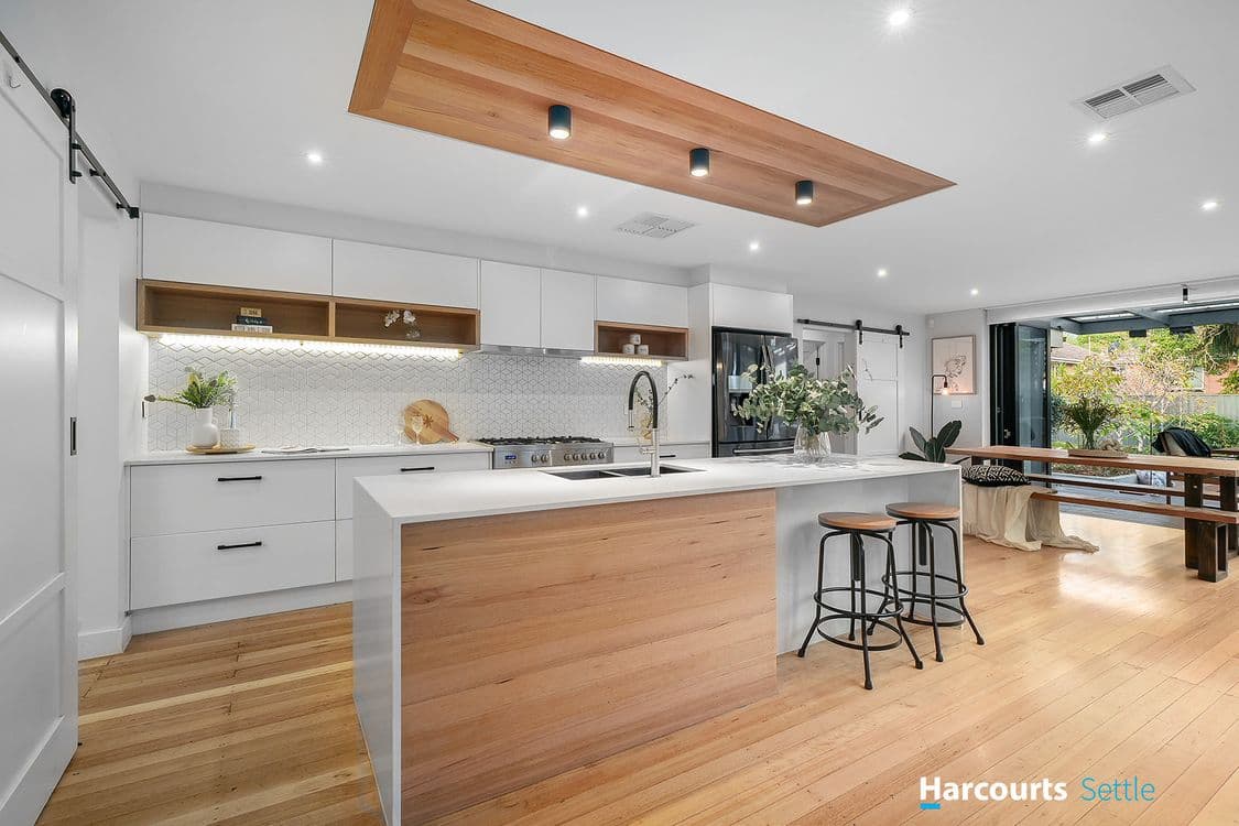 16 Jacaranda Road, WHEELERS HILL, VIC 3150, Wheelers Hill - Thumbnail 6