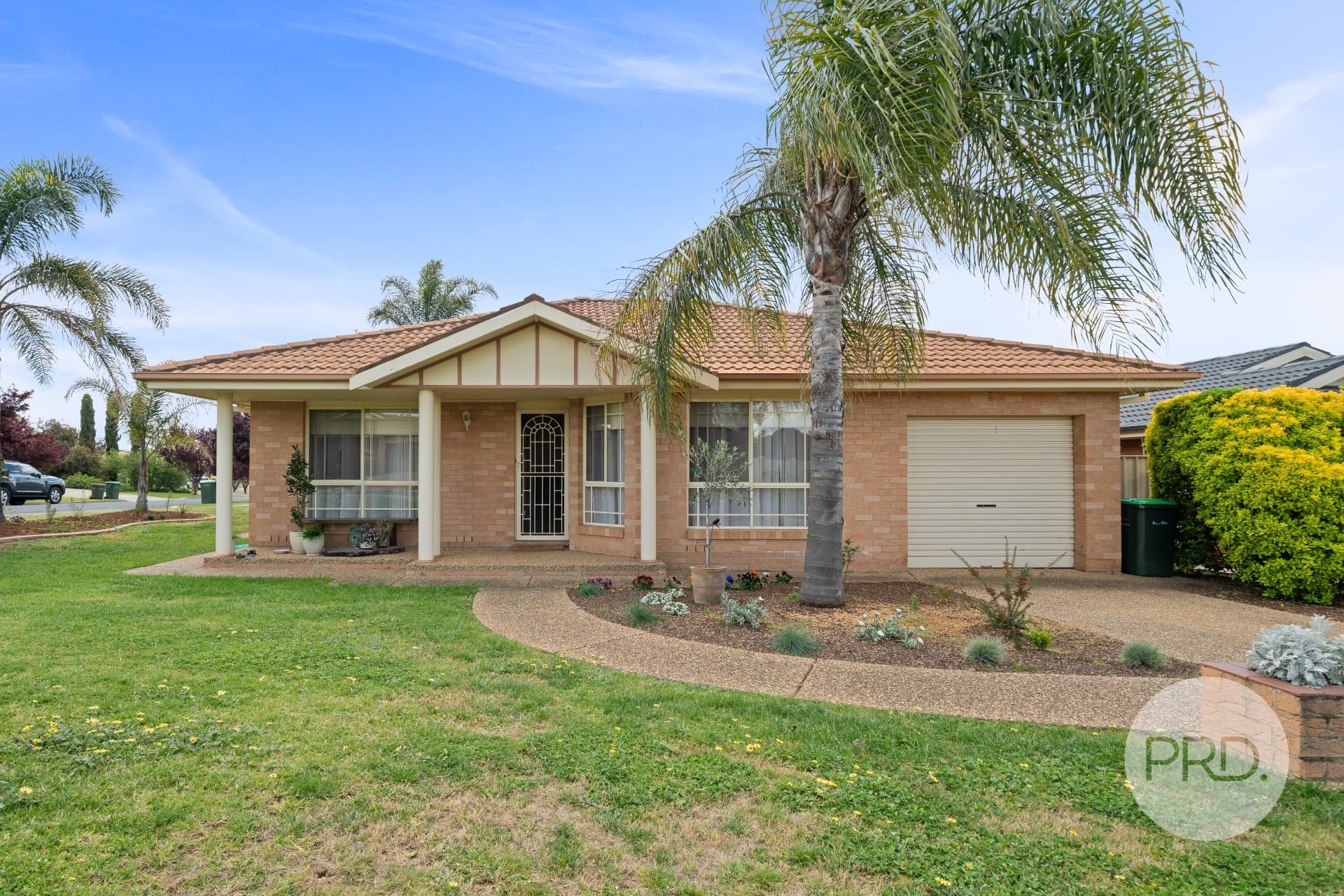1&2/5 Paldi Crescent, GLENFIELD PARK NSW 2650, Property Image - Image 1