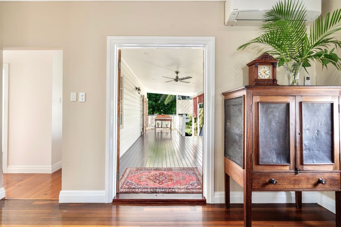 16 Martock Street, CAMP HILL, QLD 4152, Camp Hill - Thumbnail 4