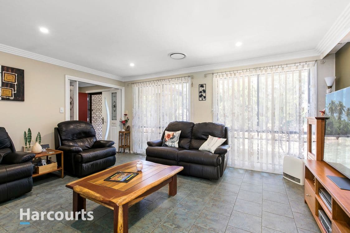 15 Mynah Close, ST CLAIR, NSW 2759, St Clair - Thumbnail 4