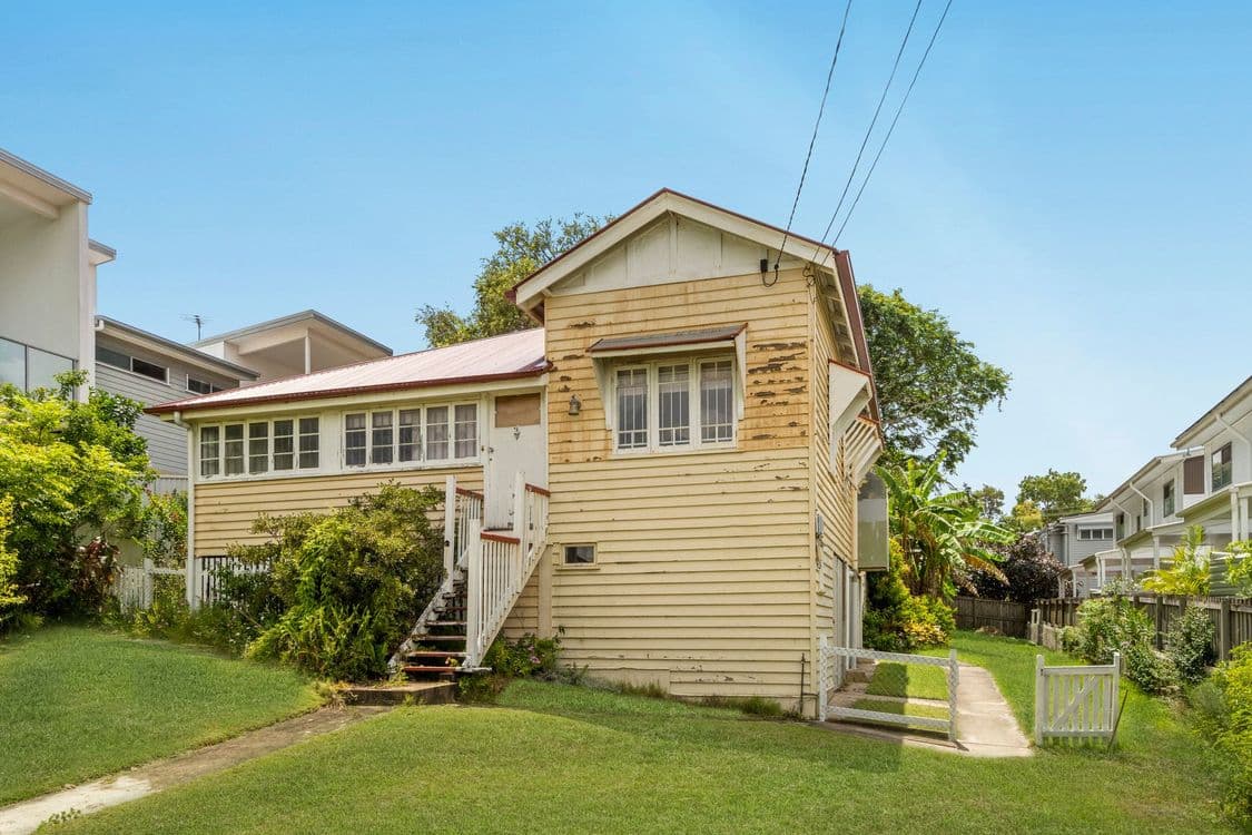 76 Plimsoll Street, GREENSLOPES, QLD 4120, Greenslopes - Thumbnail 2