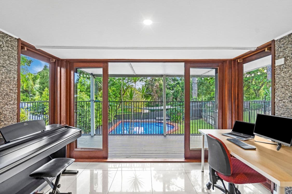 6 Eddystone Road, CORINDA, QLD 4075, Corinda - Thumbnail 3
