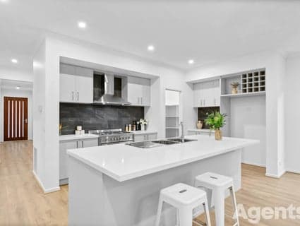 59 Shearjoy Loop, Clyde North - Thumbnail 5