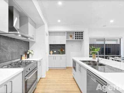 59 Shearjoy Loop, Clyde North - Thumbnail 6
