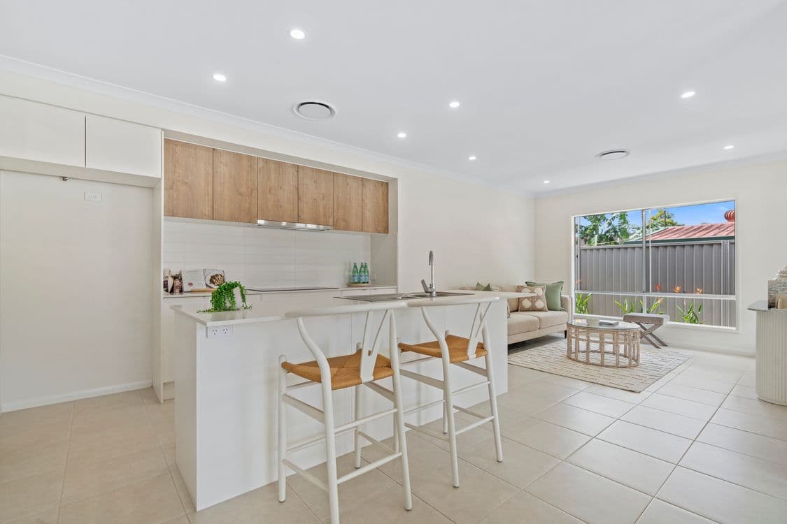 2B Warner Street, WELLINGTON POINT, QLD 4160, Wellington Point - Thumbnail 2