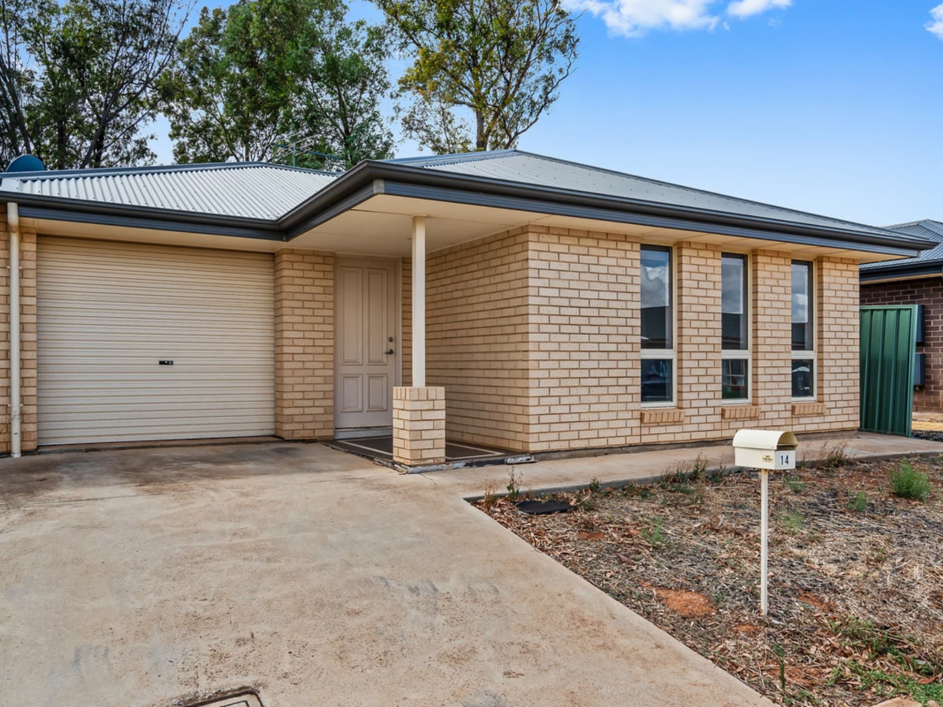 14 Grove Avenue Elizabeth Park SA, Elizabeth Park - Image 1