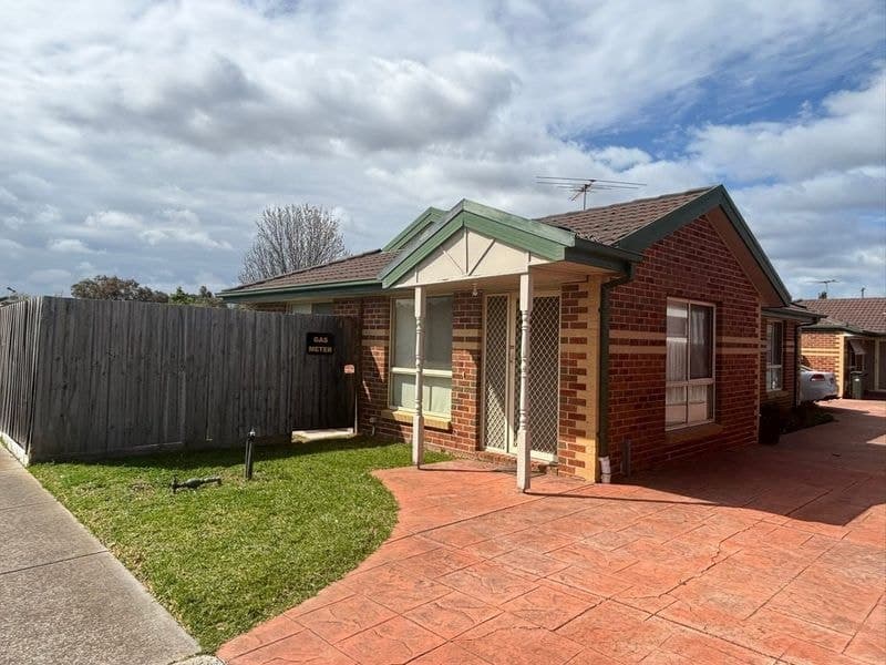1/1 Currie Drive, DELAHEY, Delahey - Thumbnail 2