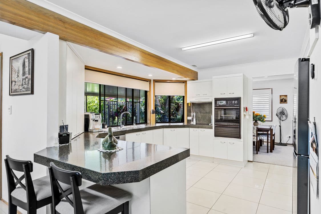 4 Arrowfield Court, CARSELDINE, QLD 4034, Carseldine - Thumbnail 7