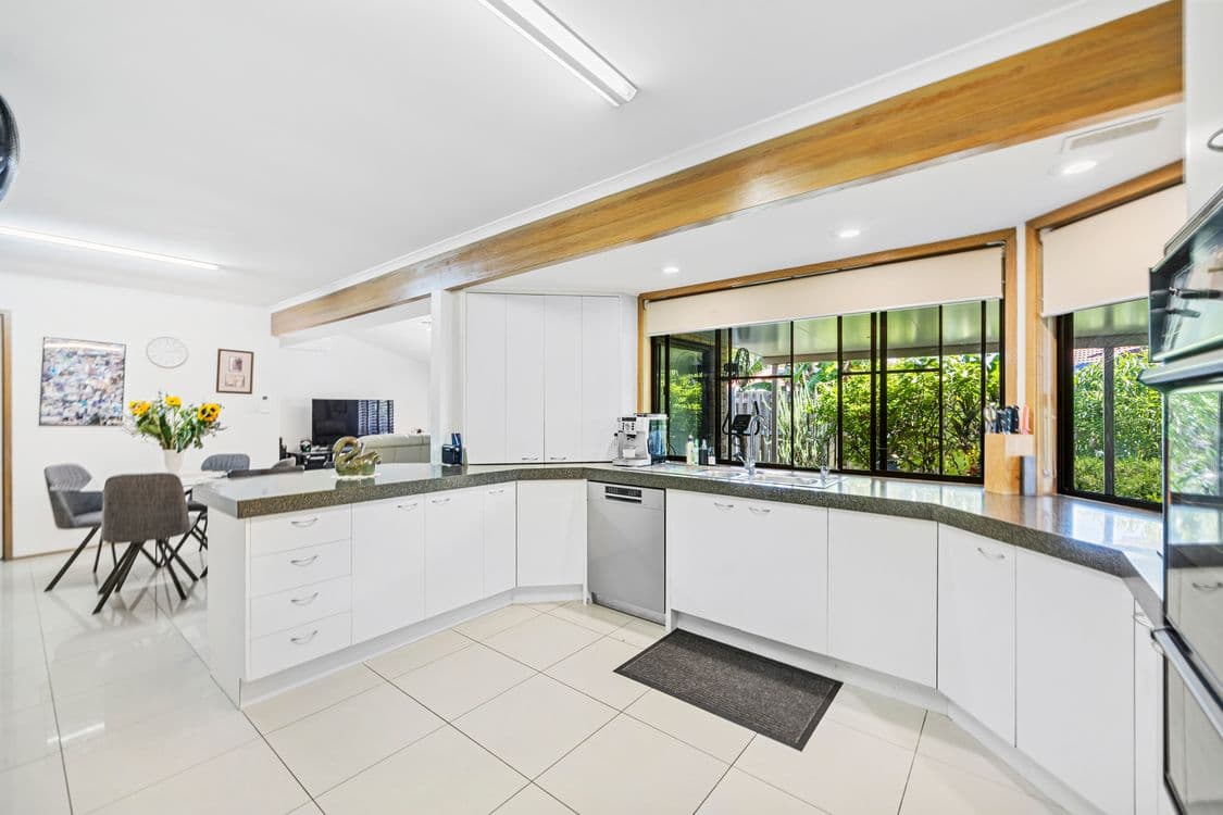 4 Arrowfield Court, CARSELDINE, QLD 4034, Carseldine - Thumbnail 8