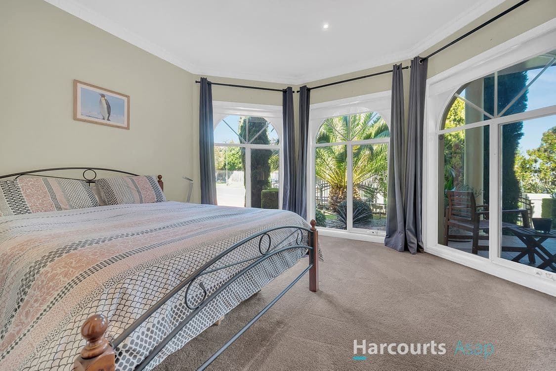 13 Parramatta Place, Berwick, VIC 3806, Berwick - Thumbnail 5