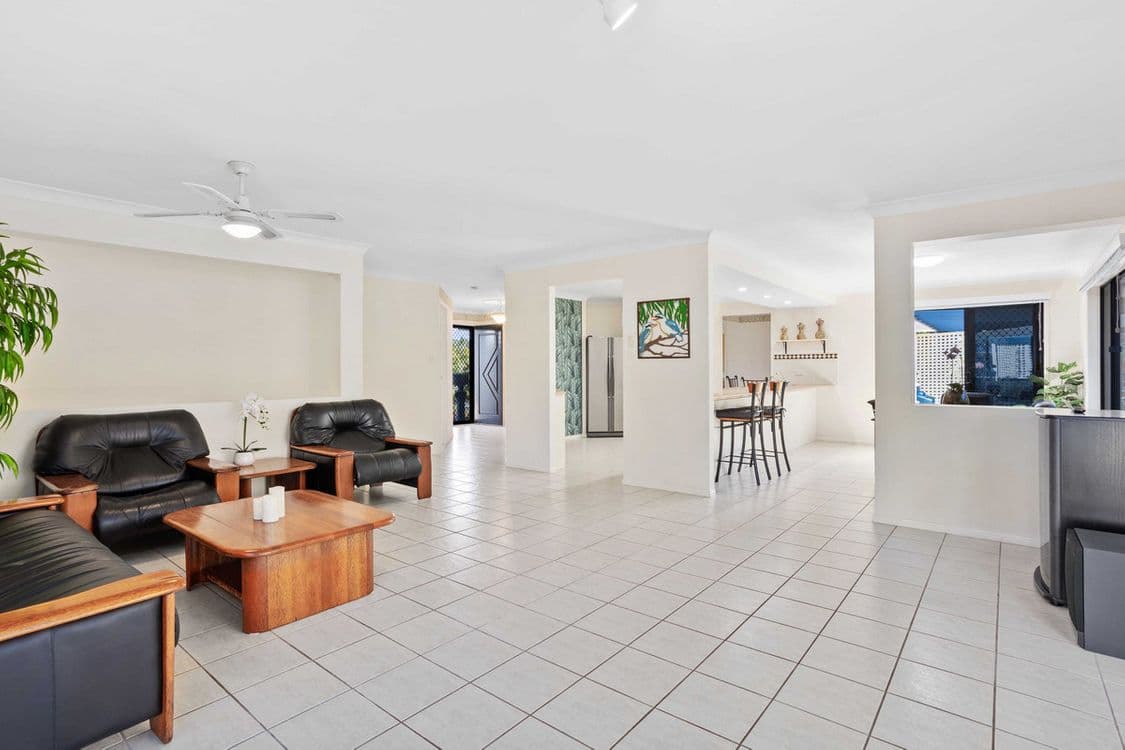 2 Peppertree Circuit, Robina, QLD 4226, Robina - Thumbnail 6