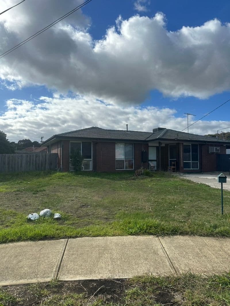 11 Werona Court, MEADOW HEIGHTS, Meadow Heights - Thumbnail 3