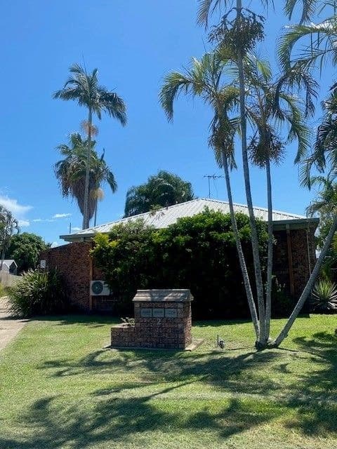 1,2 & 3/5 Tudor Court, OORALEA, QLD 4740, Ooralea - Image 1