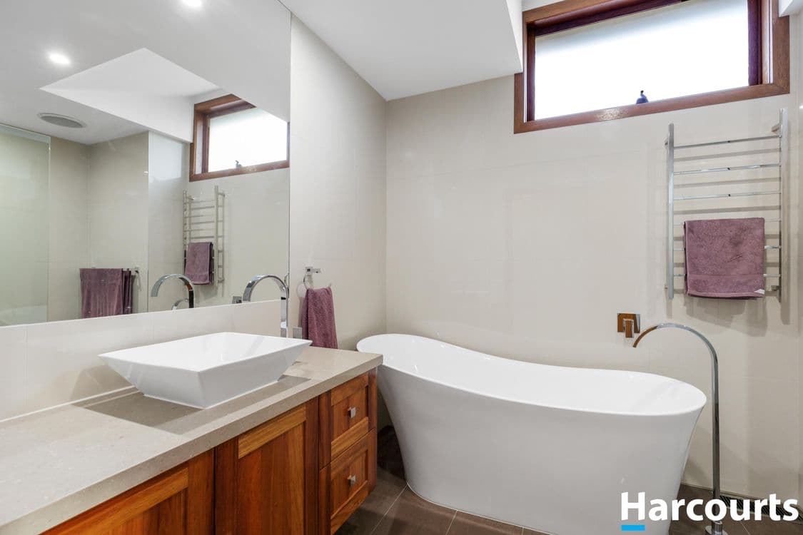 14 Lakeside Boulevard, ROWVILLE, VIC 3178, Rowville - Thumbnail 8