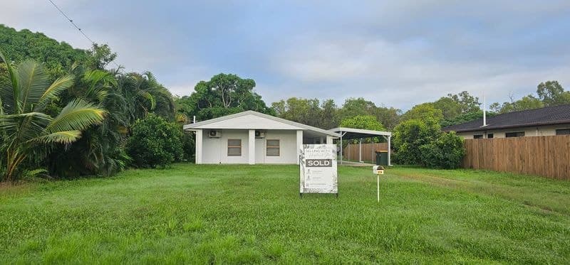 216 Balgal Beach Road, BALGAL BEACH, Balgal Beach - Thumbnail 3