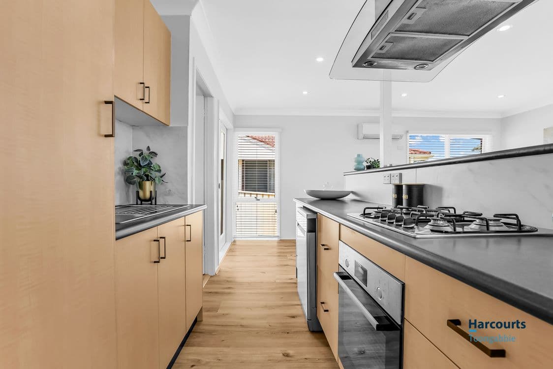 35 Hilary Street, WINSTON HILLS, NSW 2153, Winston Hills - Thumbnail 2