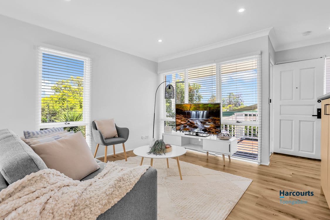 35 Hilary Street, WINSTON HILLS, NSW 2153, Winston Hills - Thumbnail 3