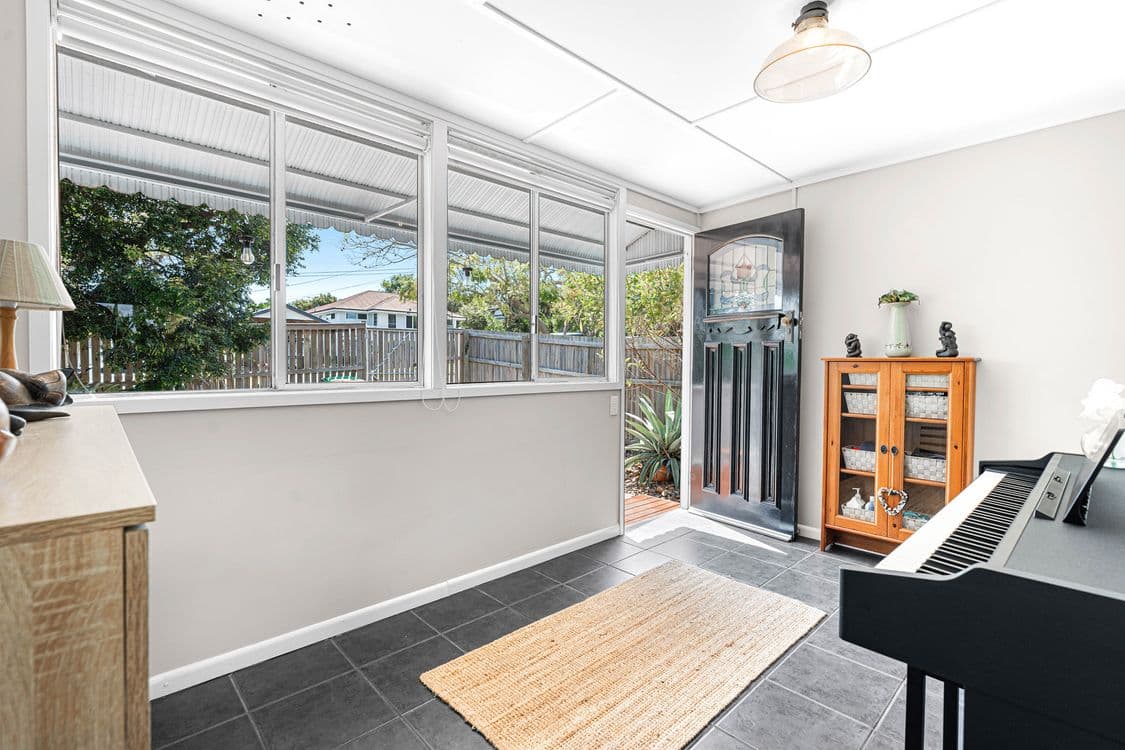 30 Glading Street, MANLY WEST, QLD 4179, Manly West - Thumbnail 4