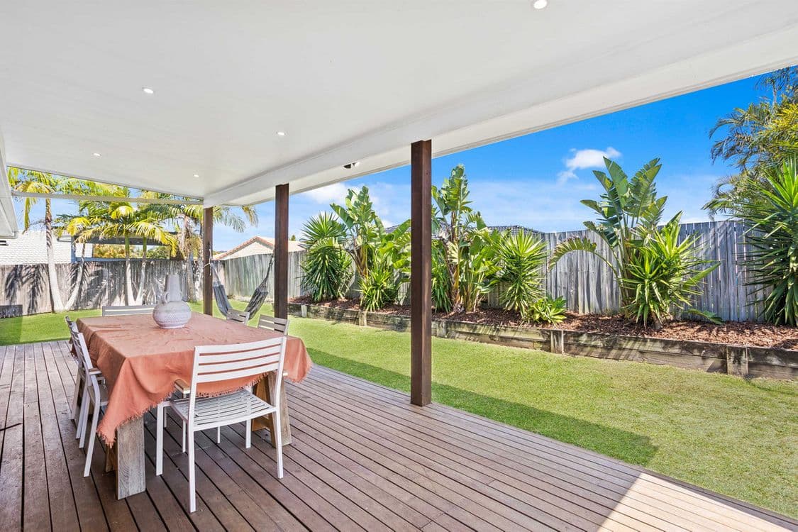 52 Treeview Drive, Burleigh Waters, QLD 4220, Burleigh Waters - Thumbnail 2