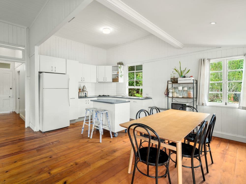 35 Stella Street, HOLLAND PARK, QLD 4121, Holland Park - Thumbnail 3