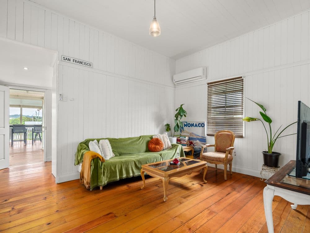 35 Stella Street, HOLLAND PARK, QLD 4121, Holland Park - Thumbnail 4
