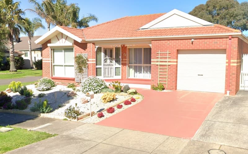 11 Hazelmere Avenue, CRANBOURNE WEST, Cranbourne West - Thumbnail 2