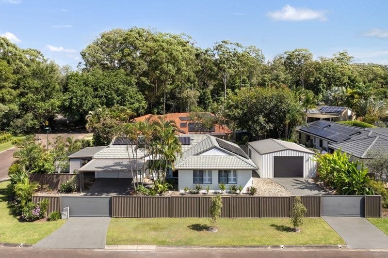 74 Lake Entrance Boulevard, NOOSAVILLE, Noosaville - Thumbnail 2