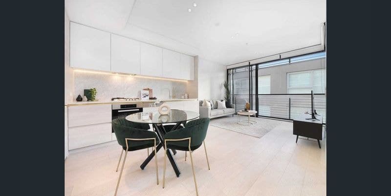 702/30 Alfred Street, MILSONS POINT, Milsons Point - Thumbnail 2