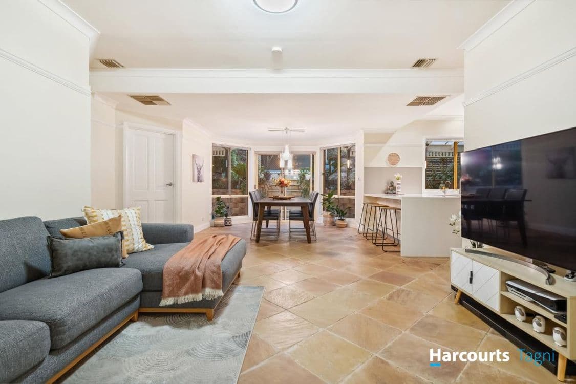 11 Hilderstone Court, FLAGSTAFF HILL, SA 5159, Flagstaff Hill - Thumbnail 7