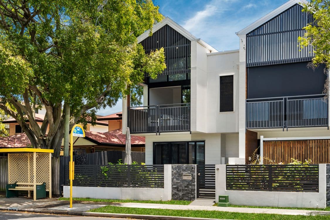 251A Cavendish Road, COORPAROO, QLD 4151, Coorparoo - Image 1