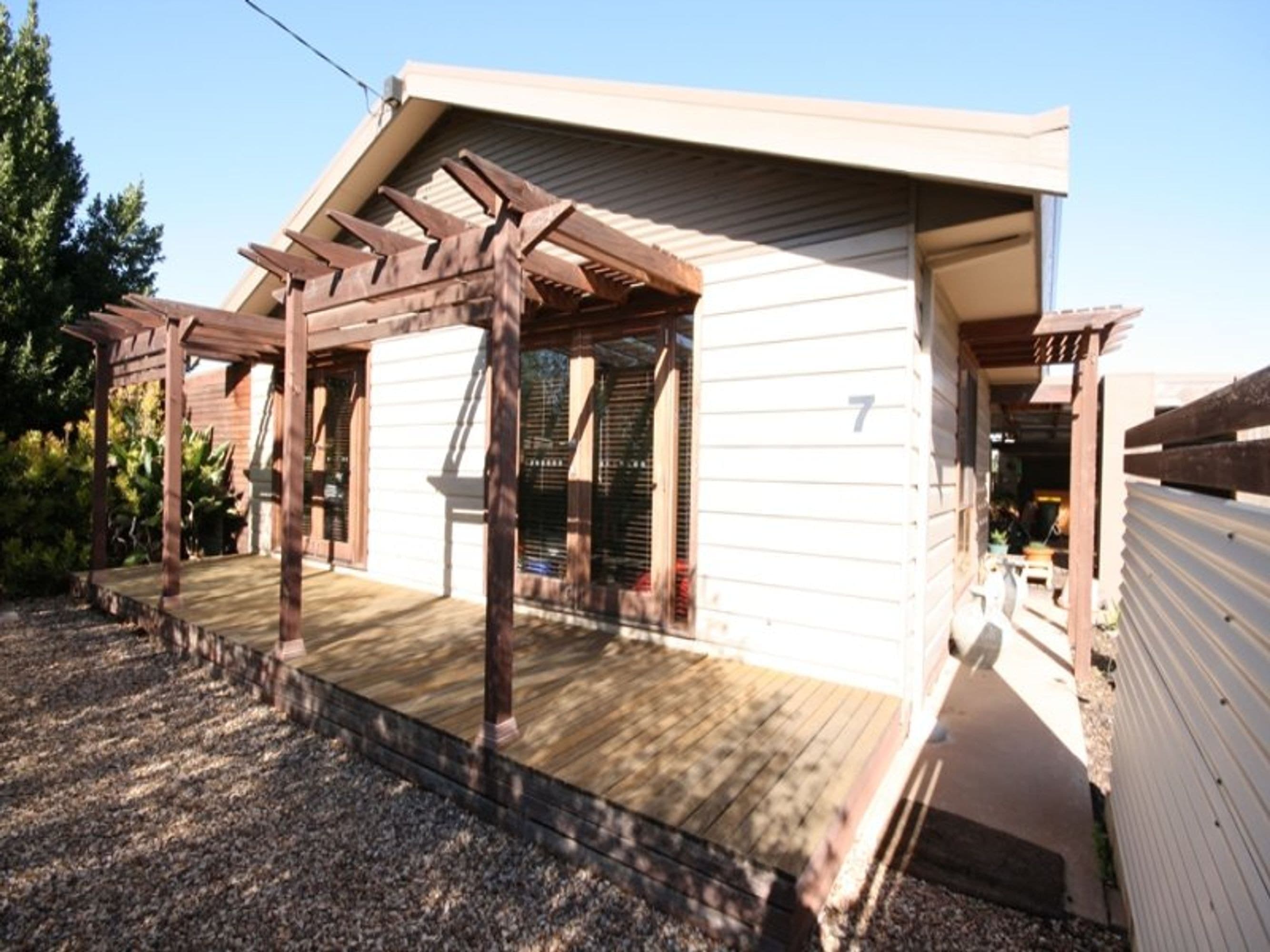 7 Bleakley Street, Horsham VIC 3400, Horsham - Thumbnail 2