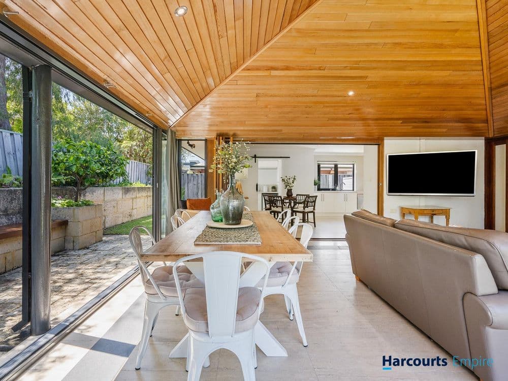 112B Empire Avenue, WEMBLEY DOWNS, WA 6019, Wembley Downs - Image 1