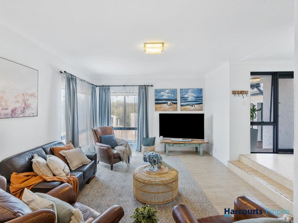 112B Empire Avenue, WEMBLEY DOWNS, WA 6019, Wembley Downs - Thumbnail 4