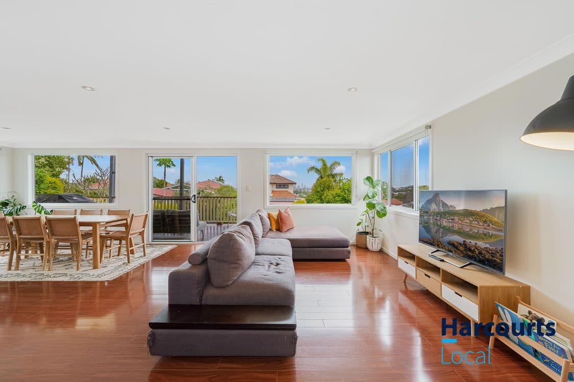 24 Bowd Parade, WAVELL HEIGHTS, QLD 4012, Wavell Heights - Thumbnail 4