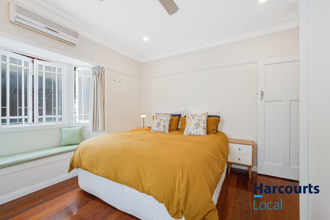 24 Bowd Parade, WAVELL HEIGHTS, QLD 4012, Wavell Heights - Thumbnail 8