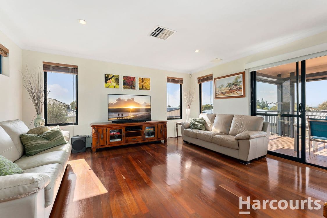 24 Janis Street, HALLS HEAD, WA 6210, Halls Head - Thumbnail 7